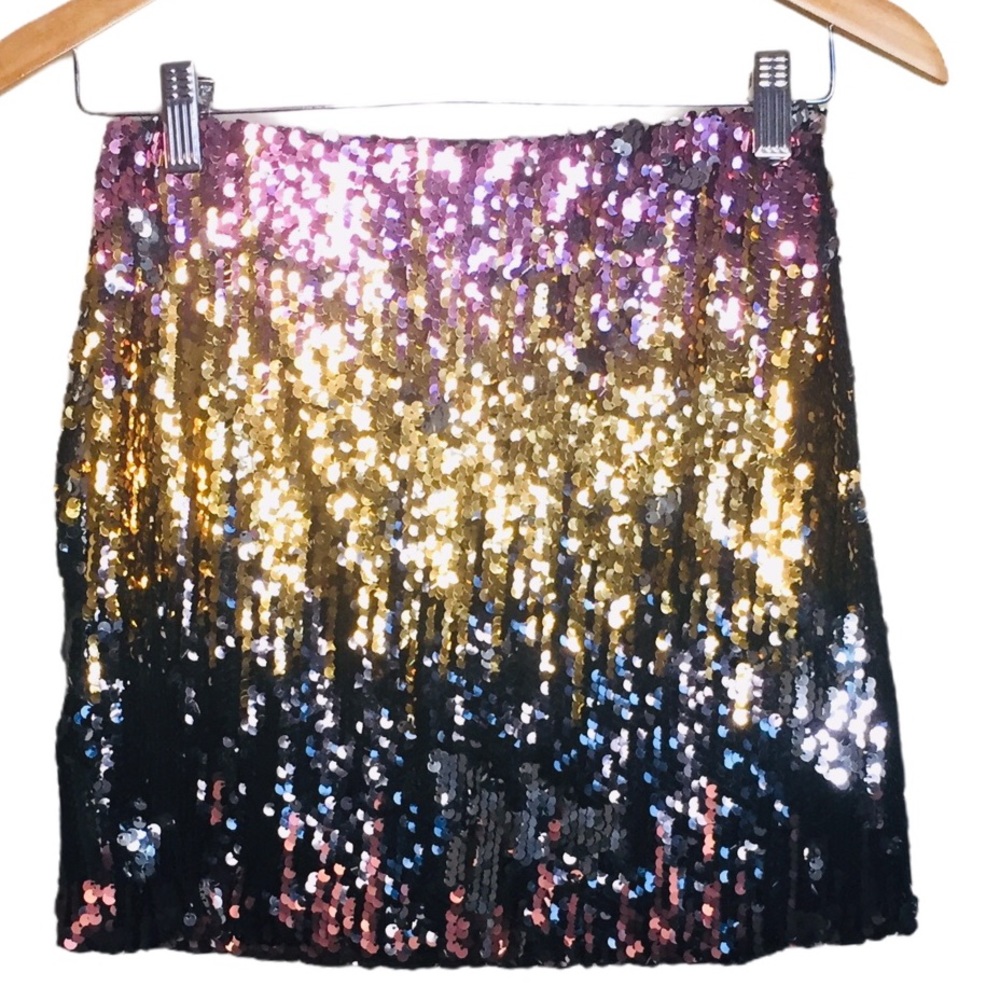 SOLEMIO (Urban Outfitters) Los Angeles Multi Sequin Mini Skirt Gold Size Small